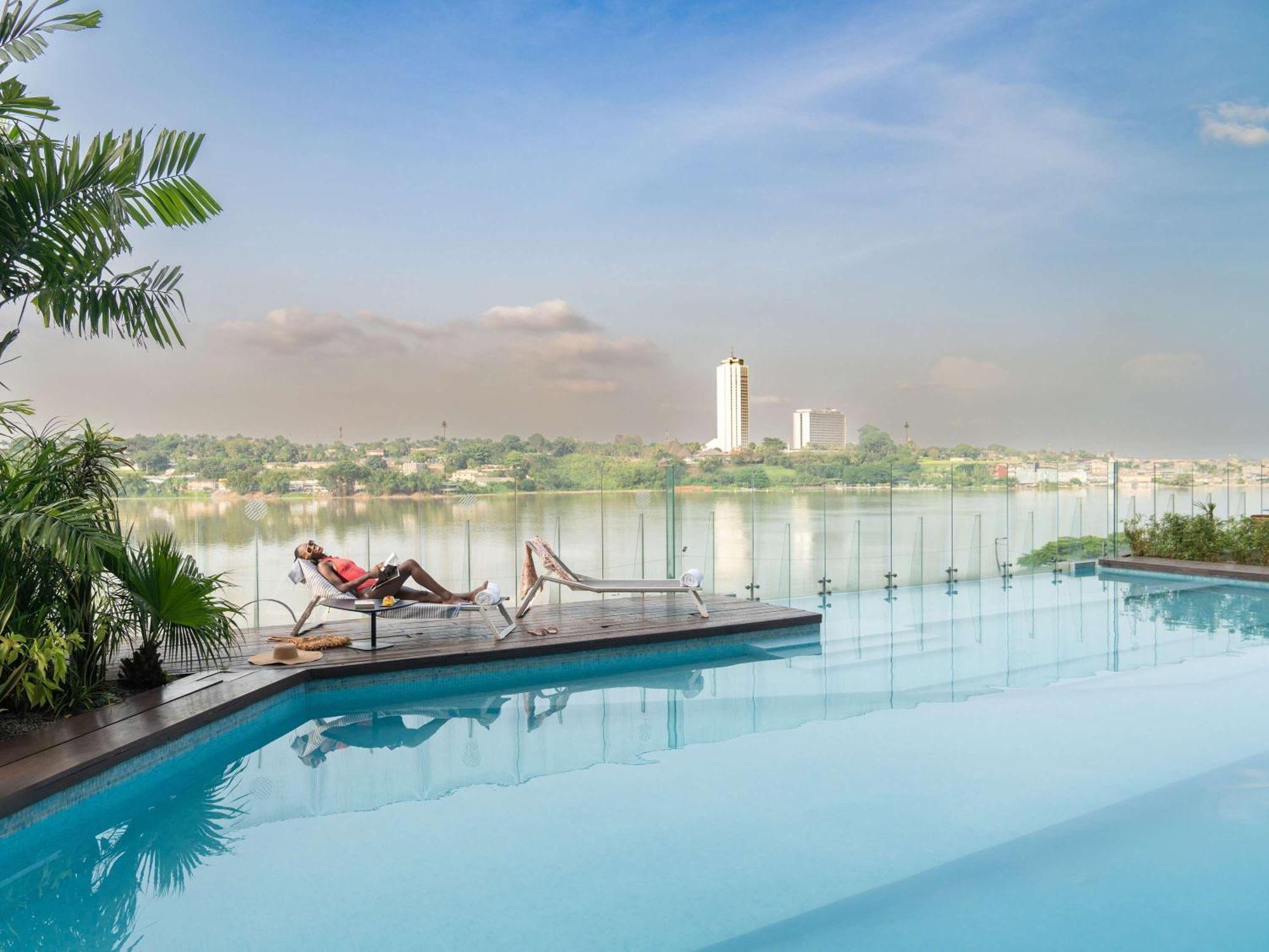 Pullman Abidjan Hotel Exterior foto