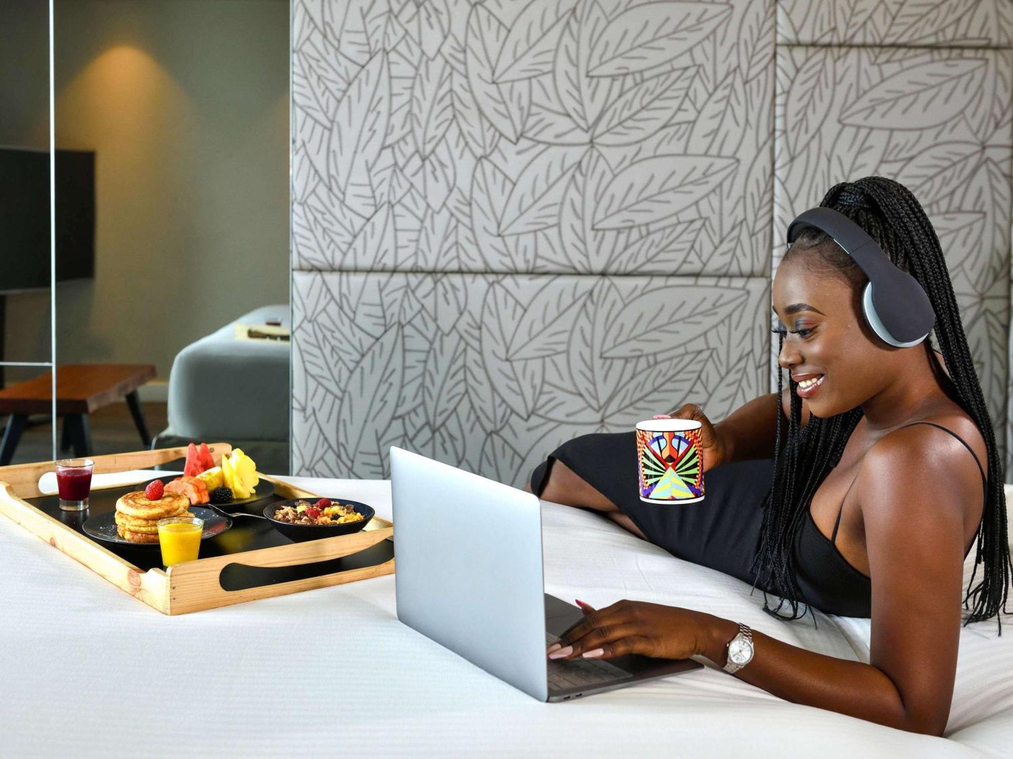 Pullman Abidjan Hotel Exterior foto