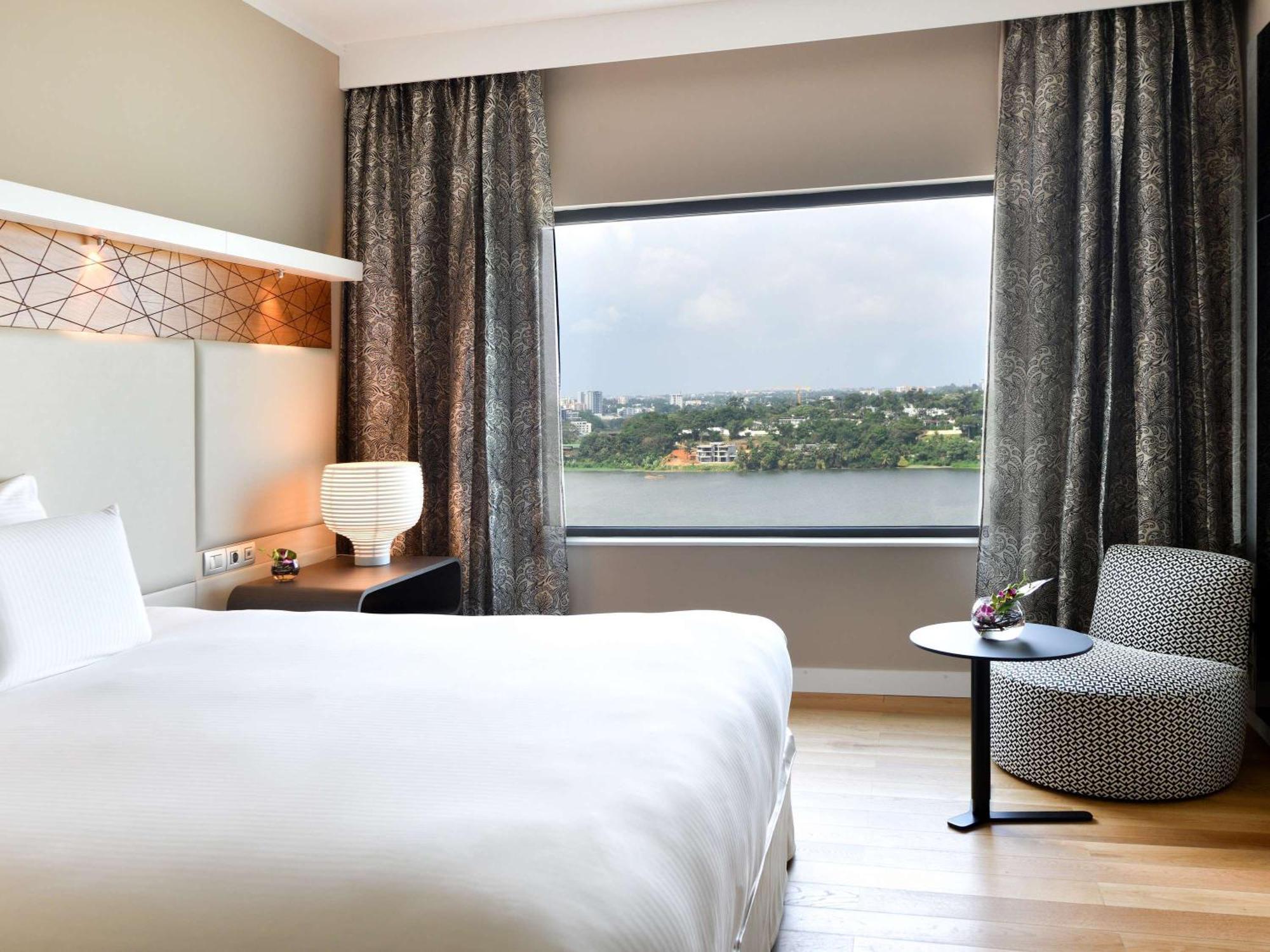 Pullman Abidjan Hotel Exterior foto